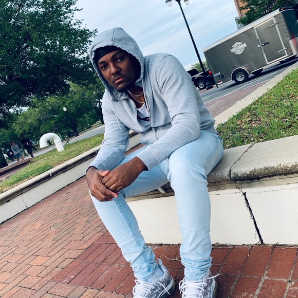 Meet your Posher, Rondre - Picture 1 of 1